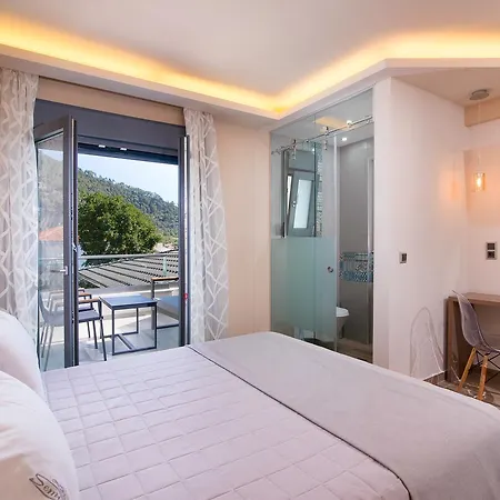 Aparthotel Semiramis Luxury 3*