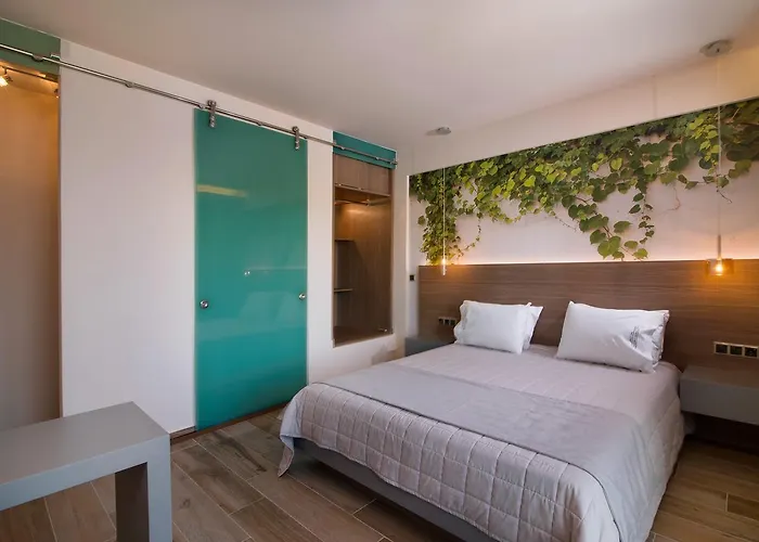 Aparthotel Semiramis Luxury 3*