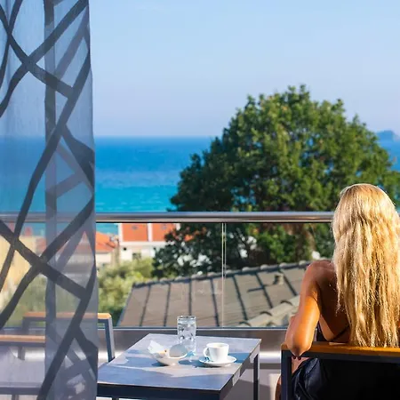 Aparthotel Semiramis Luxury *