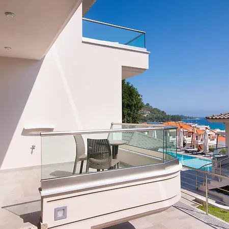 Semiramis Luxury 3* クリッシ・アモウディア