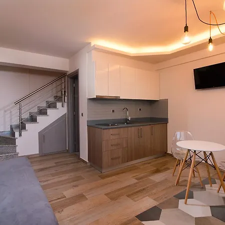 アパートホテル Semiramis Luxury 3*