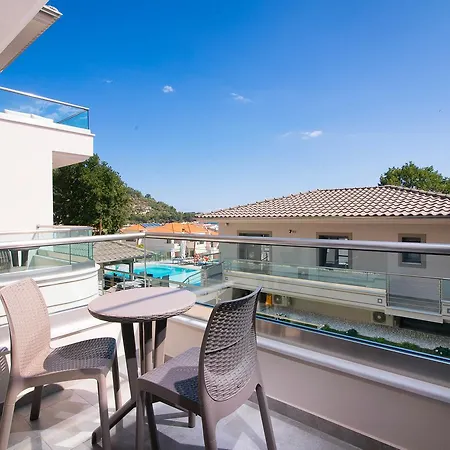 Semiramis Luxury 3* Χρυσή Αμμουδιά