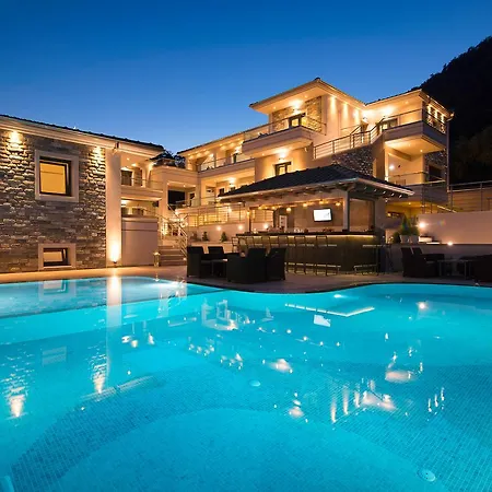 Semiramis Luxury 3* クリッシ・アモウディア