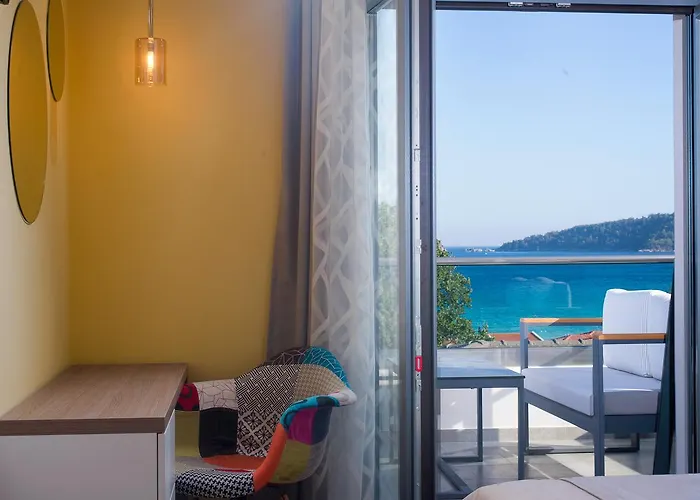 Lägenhetshotell Semiramis Luxury 3*