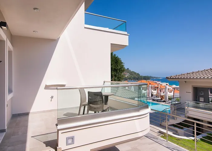 Semiramis Luxury 3* Χρυσή Αμμουδιά