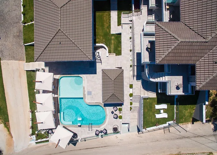 Ξενοδοχείο με διαμερίσματα Semiramis Luxury